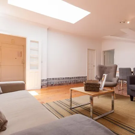 FLH Sé Cozy Flat-3