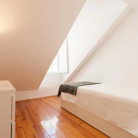 FLH Sé Cozy Flat-3