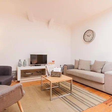 FLH Sé Cozy Flat-2